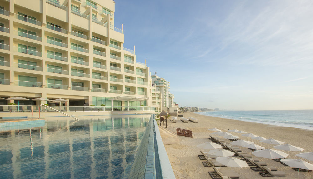 Sun Palace (Adults Only) Канкун Екстериор снимка