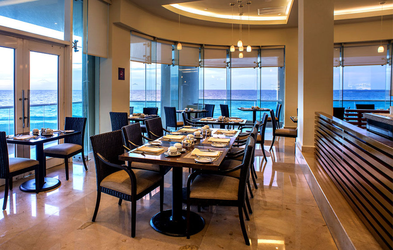 Sun Palace (Adults Only) Канкун Екстериор снимка